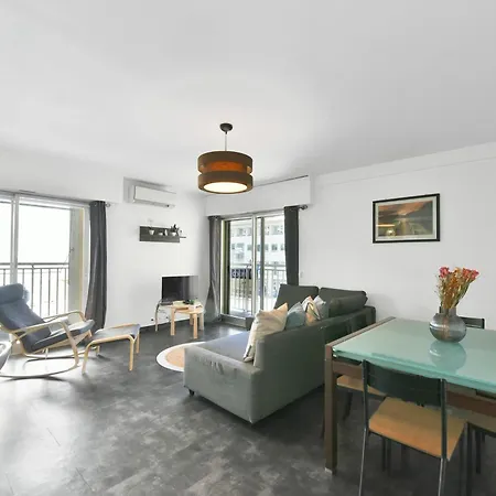 Apartment Le Versailles Plaisir Et Confort En Centre-ville, Pour Sejours En Famille Ou Business Cannes