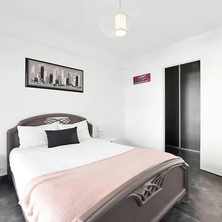 Le Versailles Plaisir Et Confort En Centre-ville, Pour Sejours En Famille Ou Business Apartment Cannes